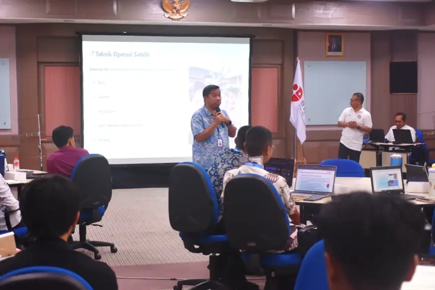 BRIN Soroti Tantangan Satelit Indonesia: Komunikasi Bencana hingga Ancaman Sampah Antariksa