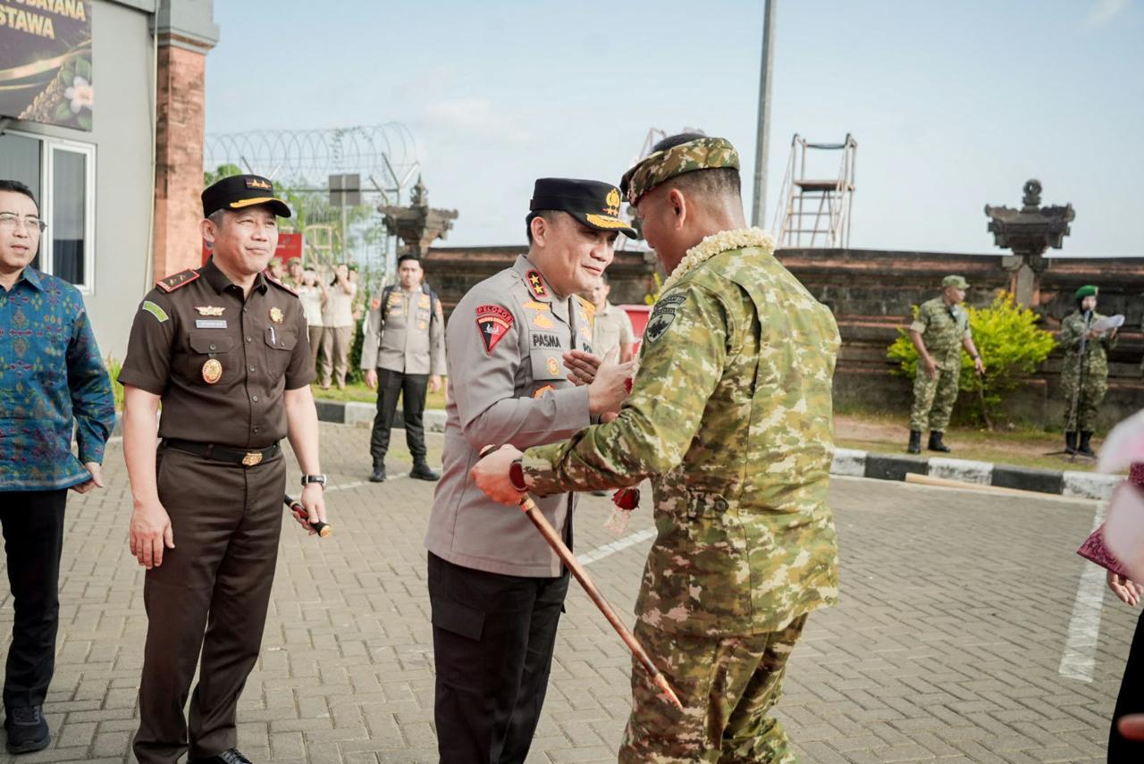 Kapolda Bali Sambut Pangdam IX/Udayana Baru, Sinergi TNI-Polri Diperkuat