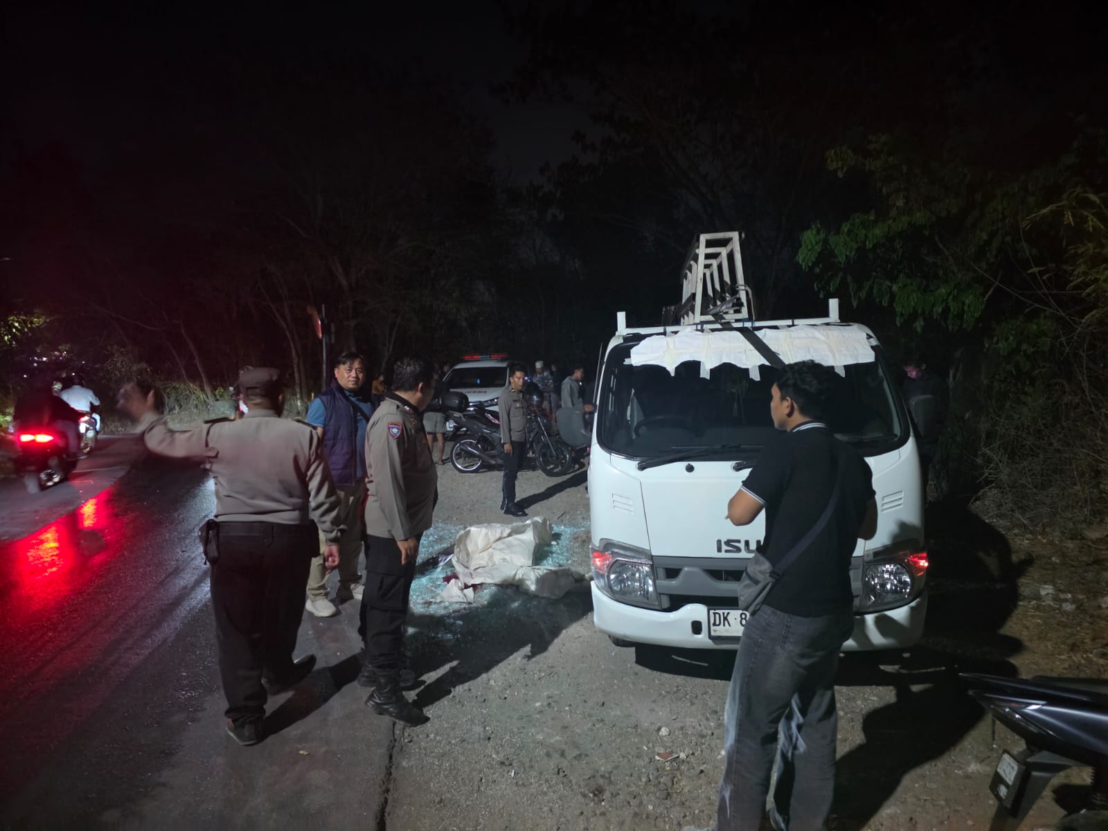 Tragis! Buruh Tewas Tertimpa 8 Lembaran Kaca di Jimbaran, 5 Kaca Masih Utuh