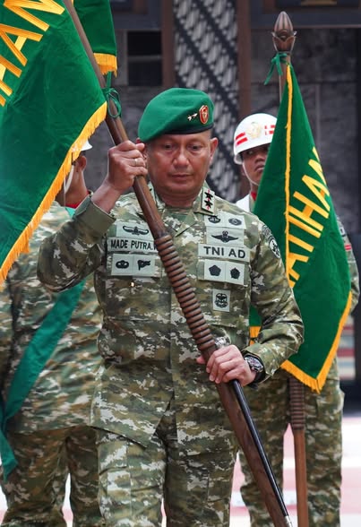 Putra Asli Singaraja Mayjen TNI Putra Widiastawa Resmi Jabat Pangdam IX/Udayana