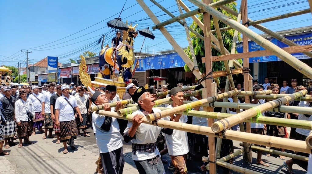 Terajut Sejak 1856, Warga Muslim Sindu dan Puri Keramas Sukseskan Upacara Pelebon