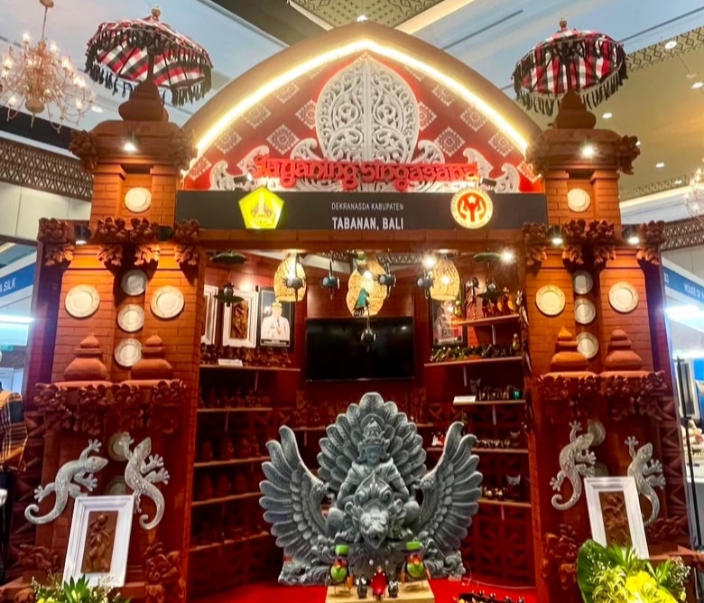 Kriya Lokal Tabanan Tembus Panggung Nasional, Dekranasda Raih Best Booth Award