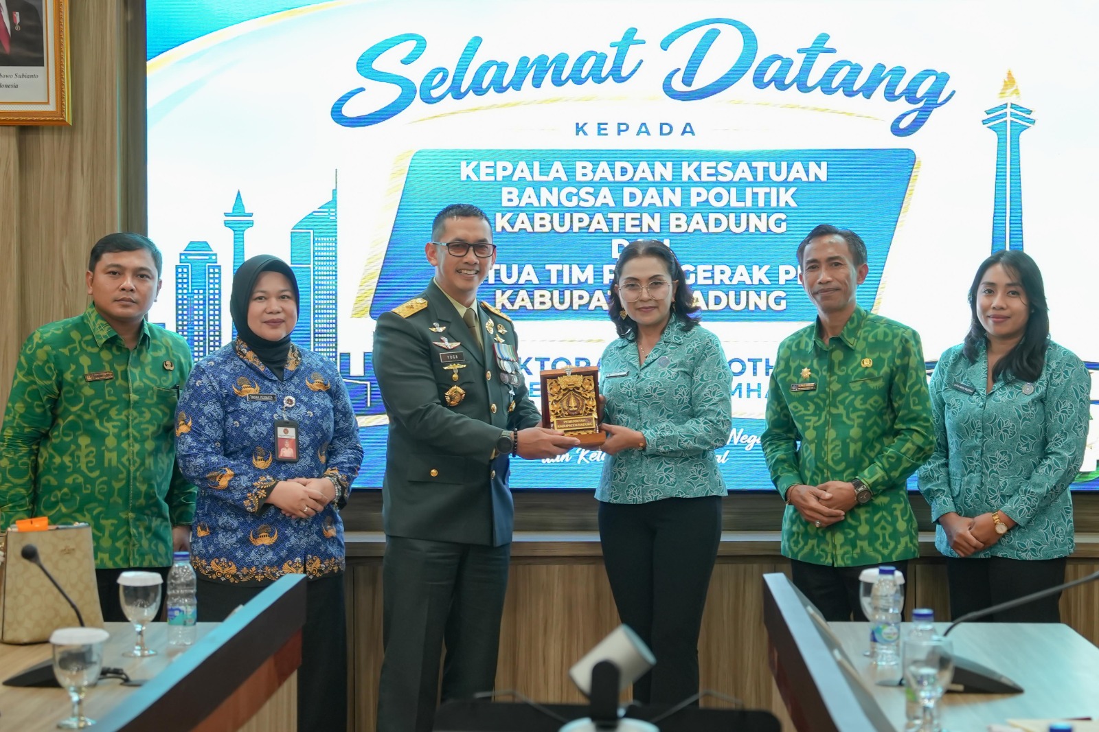 Tingkatkan Wawasan Kebangsaan
TP. PKK dan Kesbangpol Badung Gelar Studi Komprehensif ke Jakarta